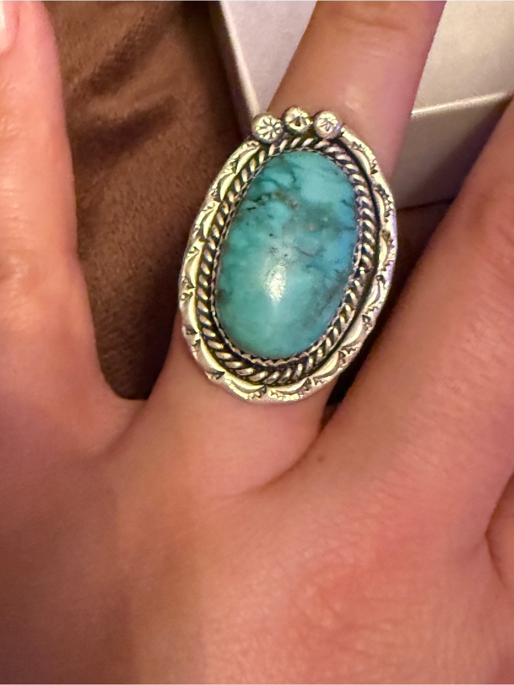 Vintage Turquoise Oval Statement Ring - Sterling Silver - Picture 2 of 6